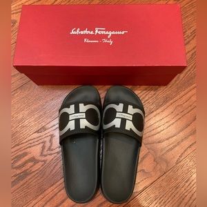 Men’s Ferragamo slides size 7. Black and silver